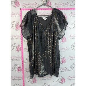 Penningtons Boho Peasant Tunic Black Floral Print with a V neck tie closure
